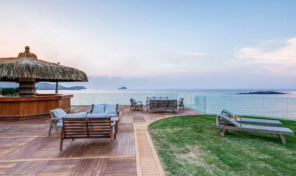 Sea view terrace